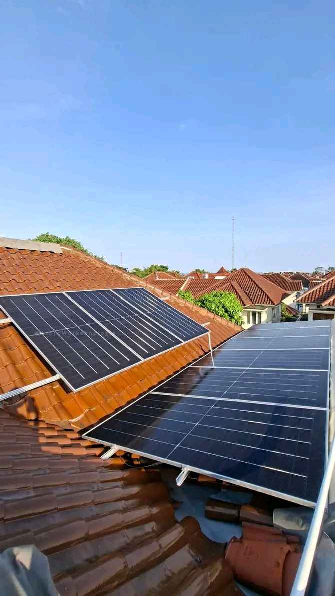 Panel Surya Rumahan